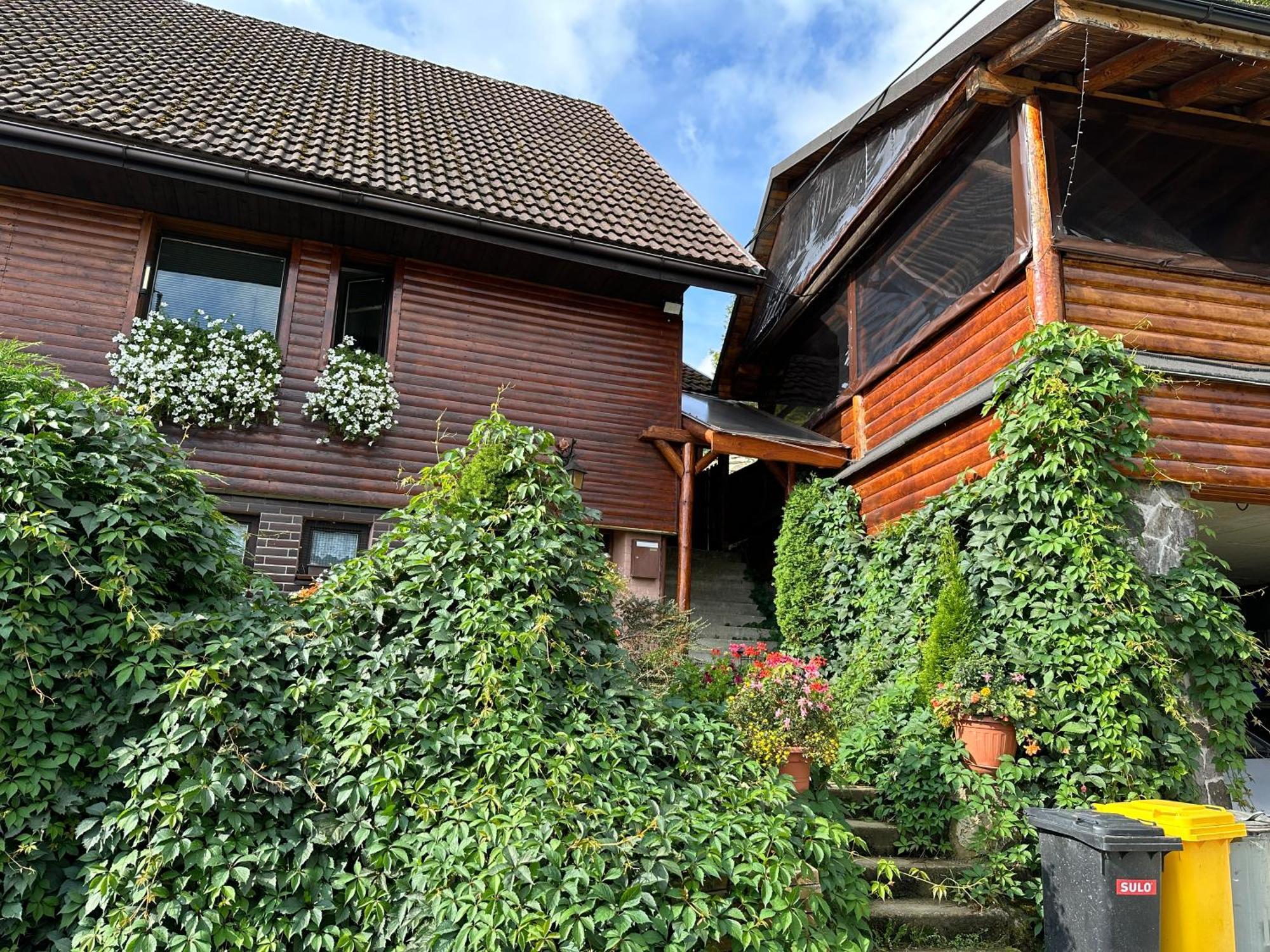 Ubytovanie Privat Antoni - Apartman V Rd Tvrdosin Dış mekan fotoğraf
